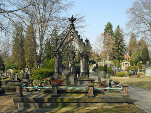 Frauenfriedhof / Ženský hřbitov