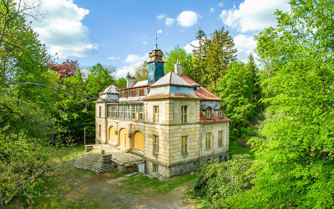 Wolkerovo sanatorium / Liebieg Jagdvilla