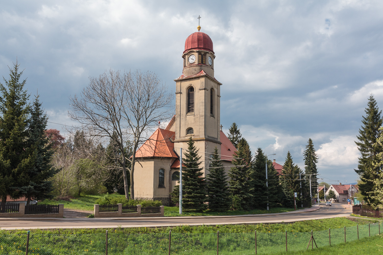 Kostel-sv.-Boniface-Hanychov_Jirous